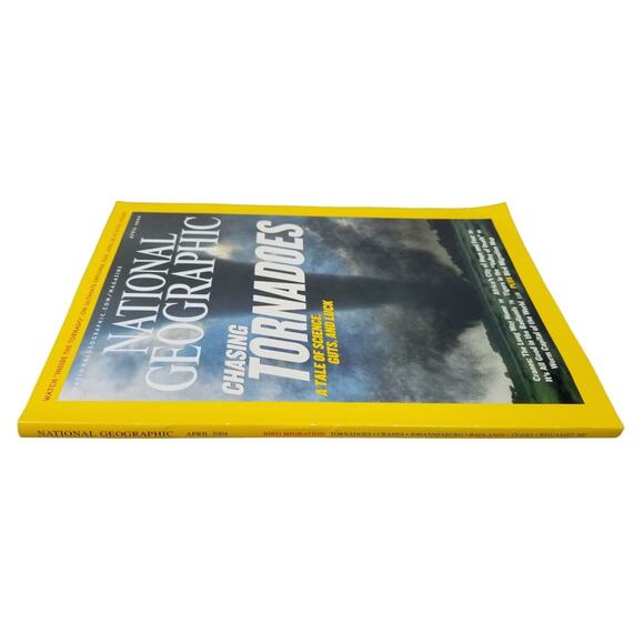 National Geographic Magazine April 2004 - Picture 2 of 4